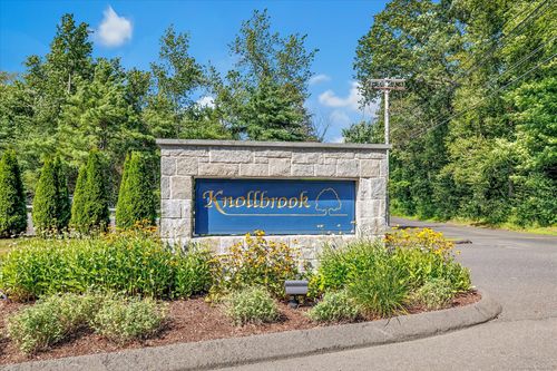 37-37 Ridgewood Ct, Shelton, CT, 06484-3825 | Card Image