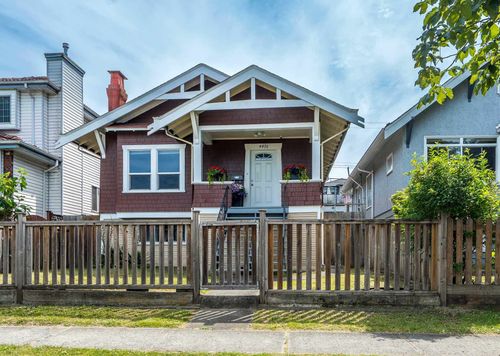4476 Beatrice St, Vancouver, BC, V5N4J2 | Card Image