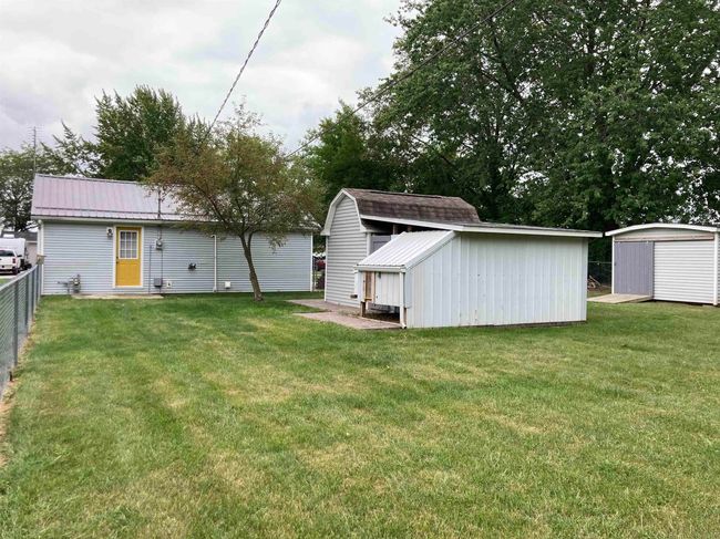 1439 W Central Ave, House other with 2 bedrooms, 1 bathrooms and null parking in Bluffton IN | Image 24