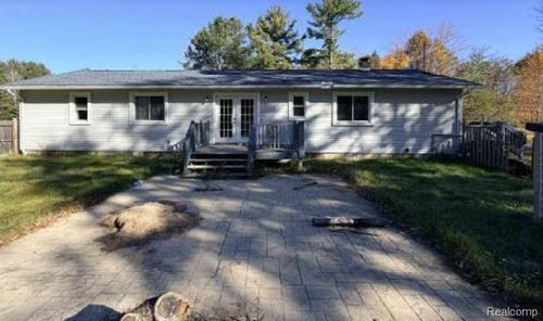 13620 East Rd, Montrose, MI, 48457-9338 | Card Image