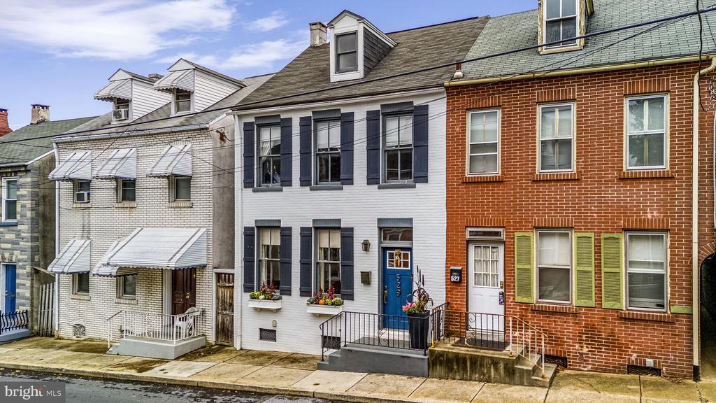 Saint Joseph St, Lancaster, PA 17603