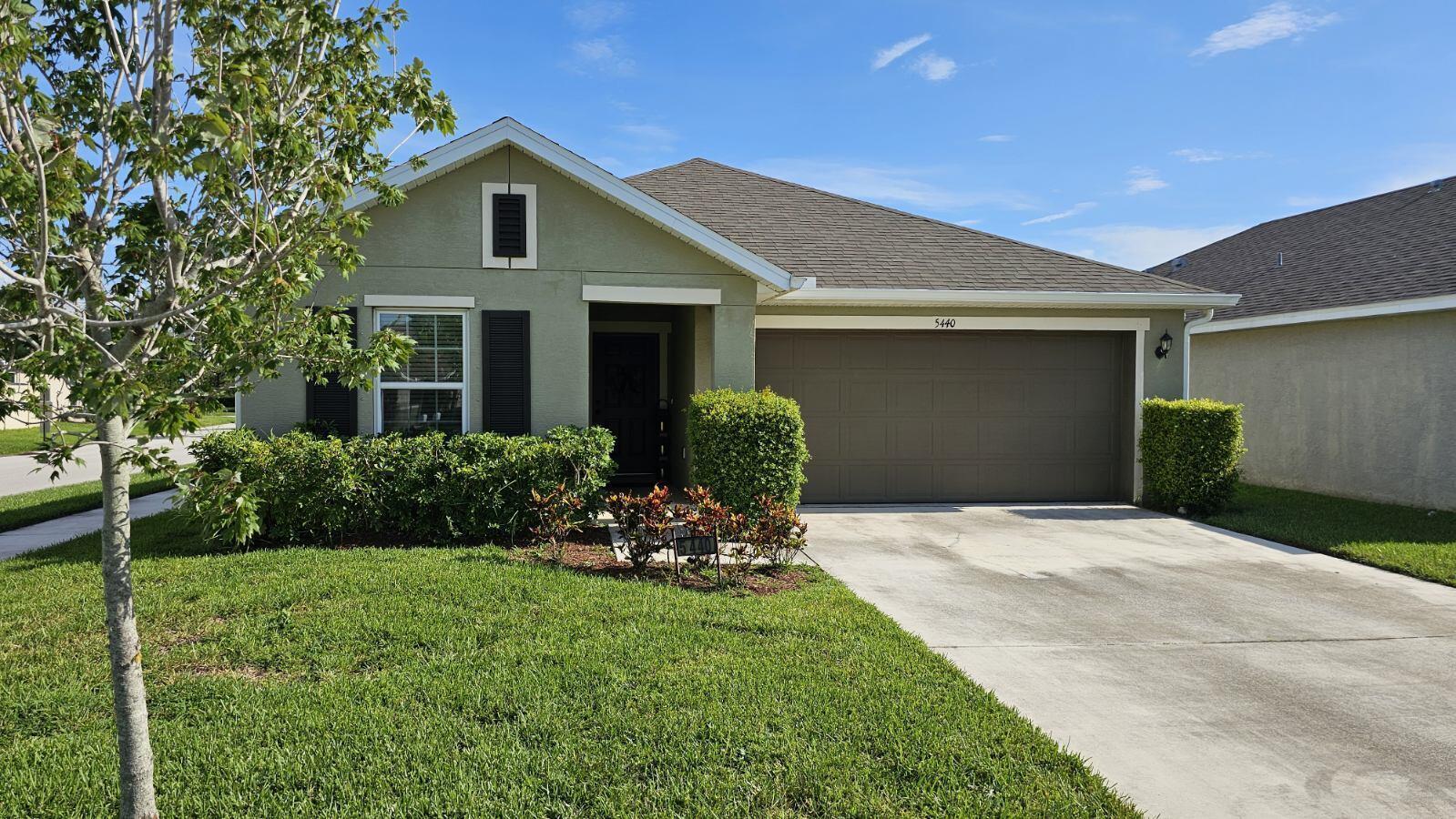 Pine Trail Cir, Port Saint Lucie, FL 34983