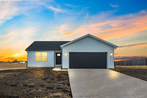 505 Maitland Dr, Carlock, IL, 61725-9516 | Card Image