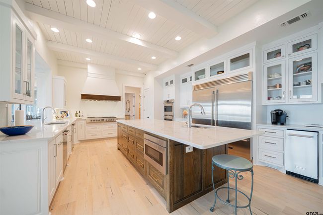 582 Windy Point Dr, House other with 7 bedrooms, 9 bathrooms and null parking in Mt Vernon TX | Image 15