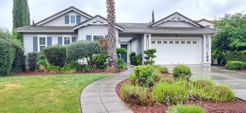620 W Privado Way, Mountain House, CA, 95391-2047 | Card Image