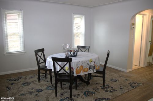 29868 Park St, Roseville, MI, 48066-2100 | Card Image