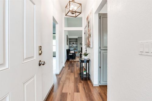 8321 Breezewood Dr, Oklahoma City, OK, 73135-6106 | Card Image