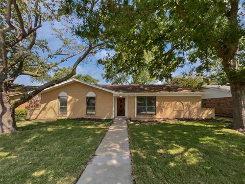 1901 Goliad Dr, Garland, TX, 75042-4216 | Card Image