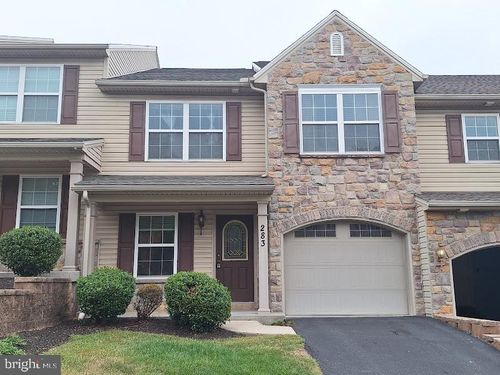 97-283 Fieldstone Ct, NEW CUMBERLAND, PA, 17070-2879 | Card Image