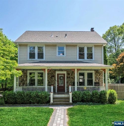 50 E Grand Ave, Montvale, NJ, 07645-2508 | Card Image