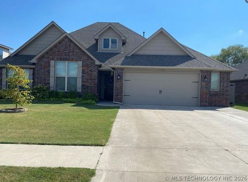 22610 E 105th St S, Broken Arrow, OK, 74014-6227 | Card Image