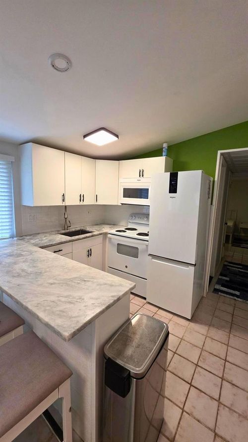 2001 Ne 17th Way, Fort Lauderdale, FL, 33305-3255 | Card Image