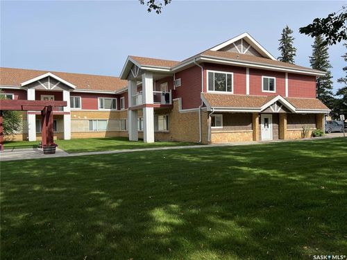 207-302 Bemister Ave E, Melfort, SK, S0E1A0 | Card Image
