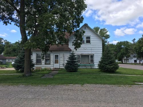 202 3rd Ave, Bellingham, MN, 56212 | Card Image