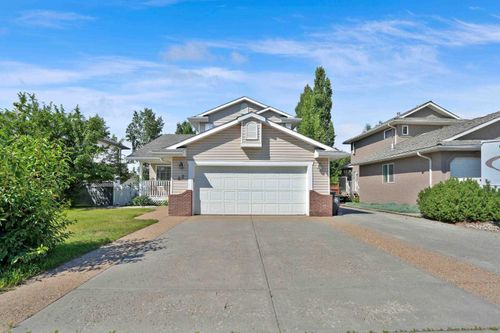 62 W Mitford Cres, Cochrane, AB, T4C1L2 | Card Image