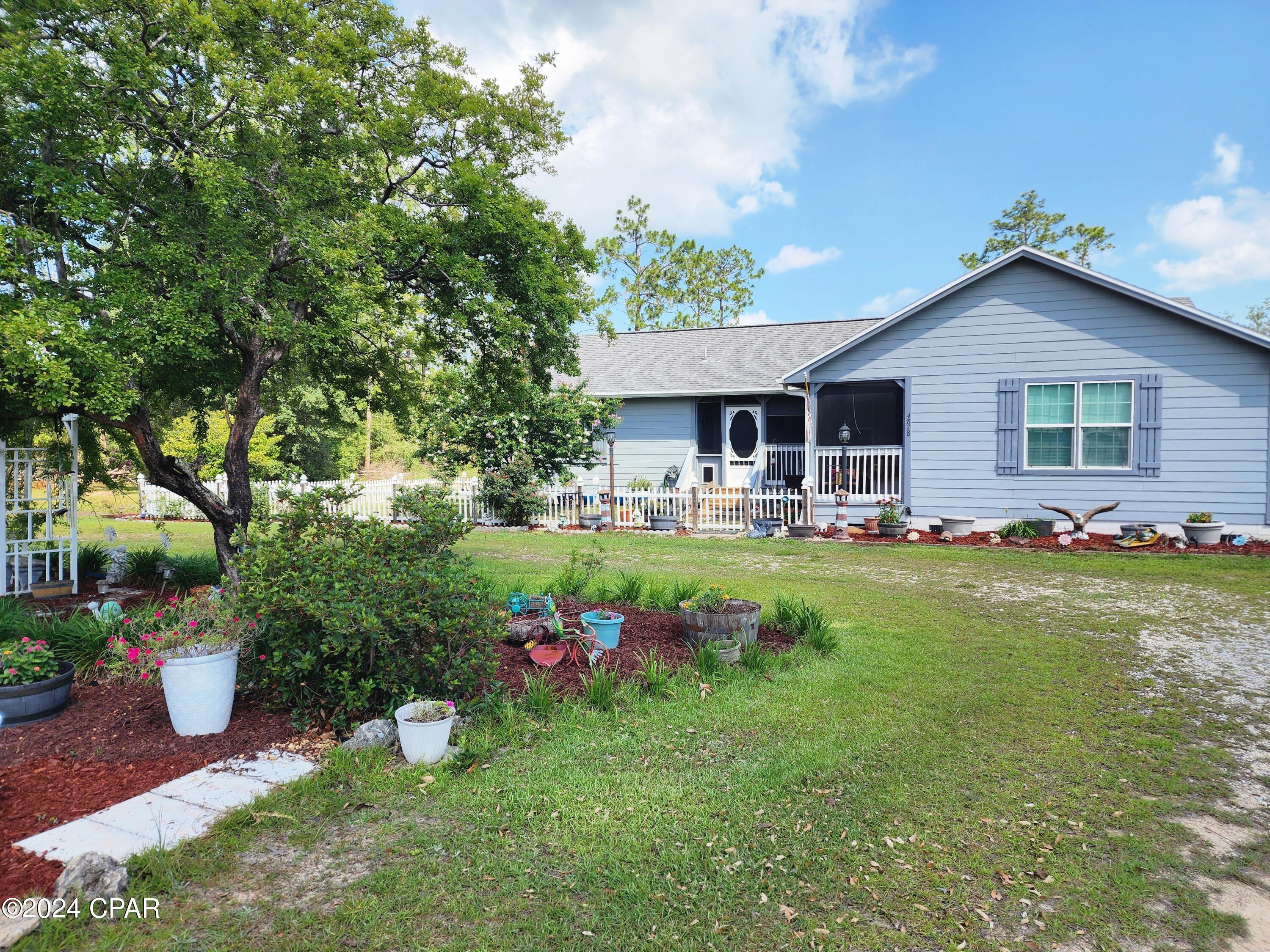 Springer Dr, Chipley, FL 32428