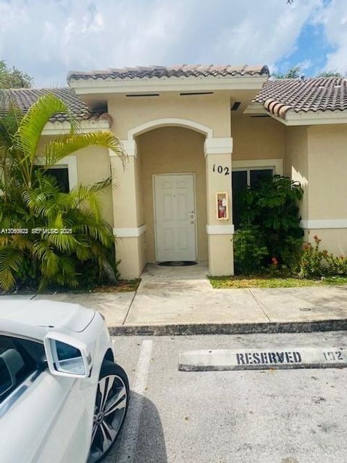 102-13272 Old Biscayne Dr, Homestead, FL, 33033-7432 | Card Image