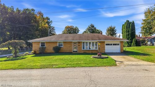 208 Creed Ave, Hubbard, OH, 44425-2115 | Card Image