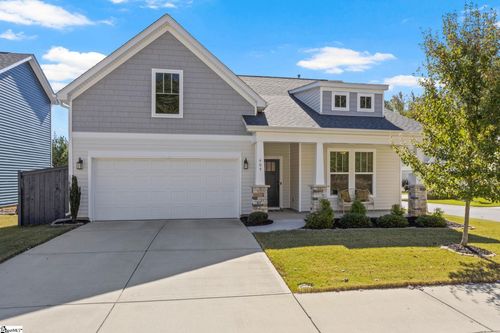 405 Kelby St, Travelers Rest, SC, 29690-1572 | Card Image