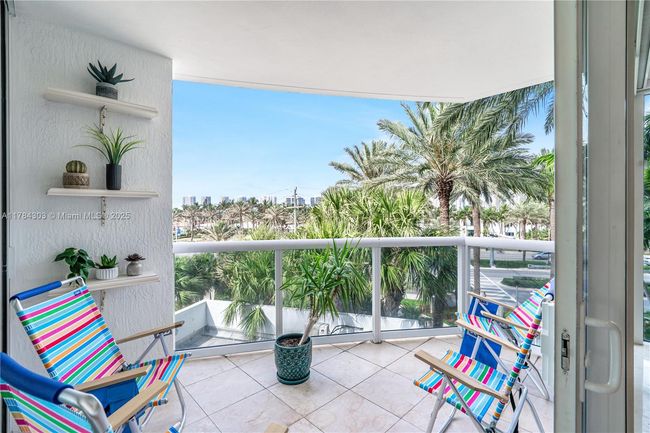 APT-405 - 18911 Collins Ave, Condo with 3 bedrooms, 4 bathrooms and null parking in Sunny Isles Beach FL | Image 9