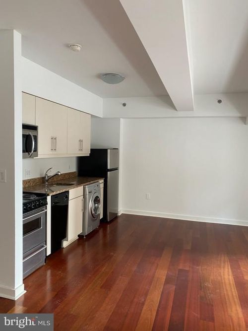 612-219 S 18th St, PHILADELPHIA, PA, 19103-6151 | Card Image