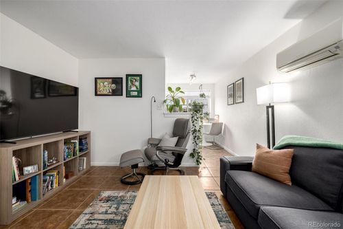 apt-104-21 N Washington St, Denver, CO, 80203-4234 | Card Image