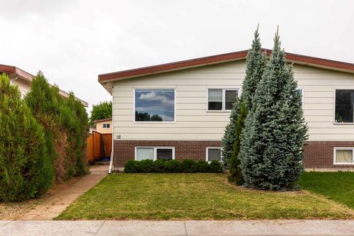 18 Cayuga Crescent W, Lethbridge, AB, T1K5H5 | Card Image