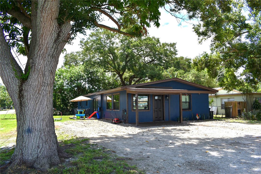 12th Ave, Vero Beach, FL 32960