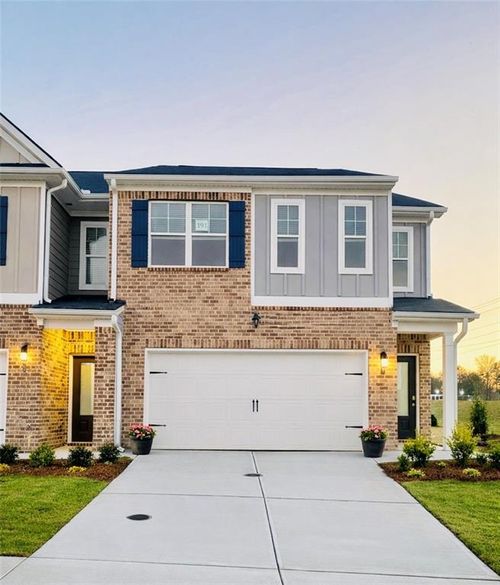 7437 Knoll Hollow Rd, Lithonia, GA, 30058-8248 | Card Image