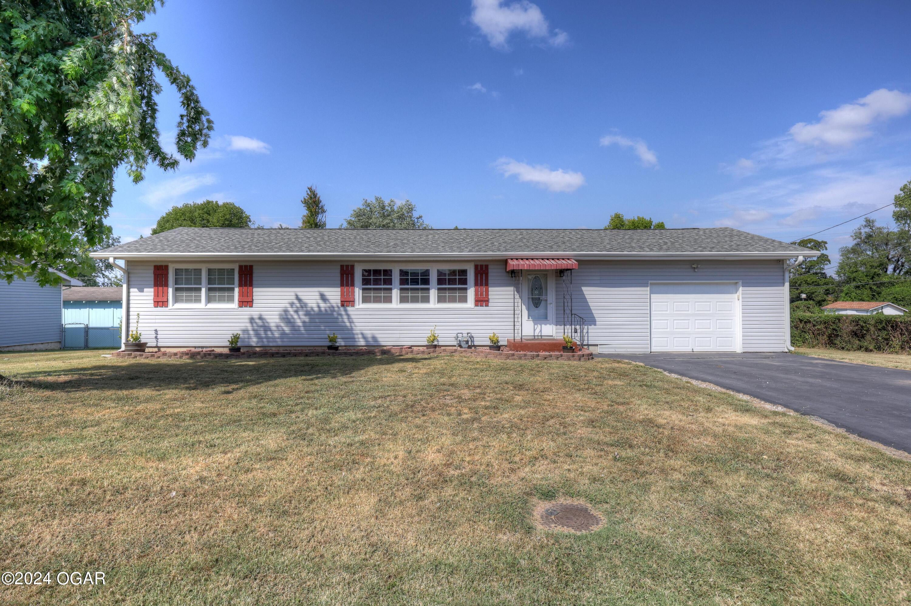 Finley Ave, Joplin, MO 64804