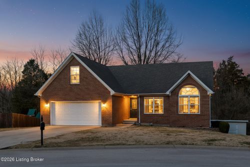 4437 Falling Leaf Dr, Sellersburg, IN, 47172-8700 | Card Image