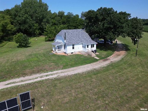 7661 Sharkey Hwy, Wyoming, IL, 61491-8903 | Card Image