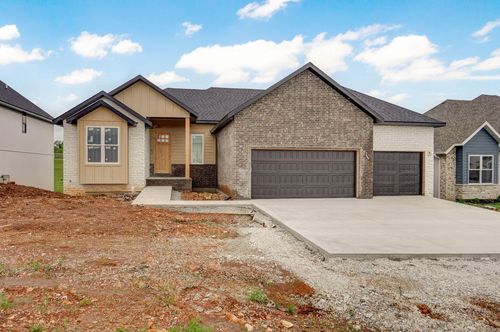2925 W Edward St, Springfield, MO, 65810-6022 | Card Image