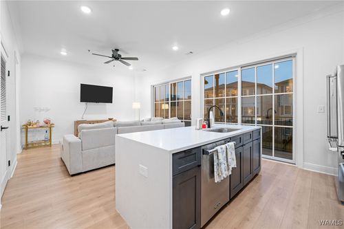 830 Red Drew Ave, Tuscaloosa, AL, 35401-3228 | Card Image