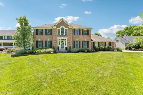 4022 Sunset Dr, Medina, OH, 44256-8640 | Card Image