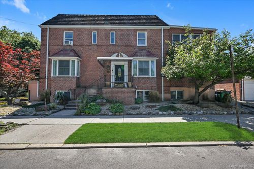 144-49 70th Ave, Flushing, NY, 11367-1713 | Card Image