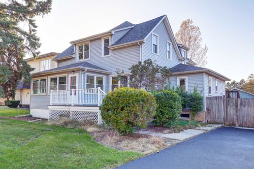 7832 Garden Ln, Justice, IL, 60458-1338 | Card Image