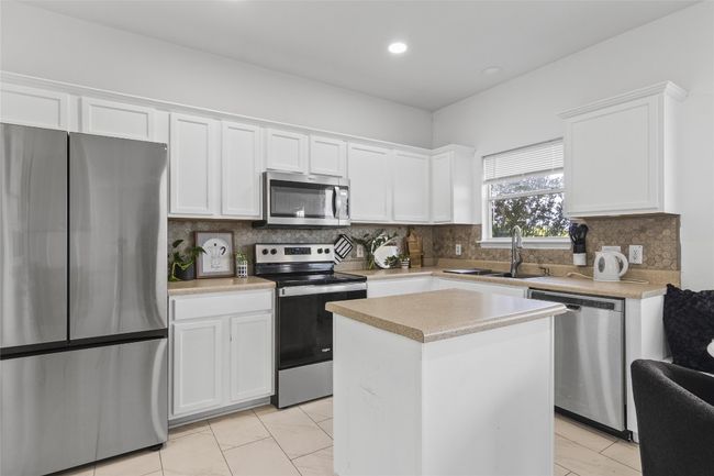 13524 Lyndon B Johnson St, House other with 3 bedrooms, 3 bathrooms and 2 parking in Manor TX | Image 15