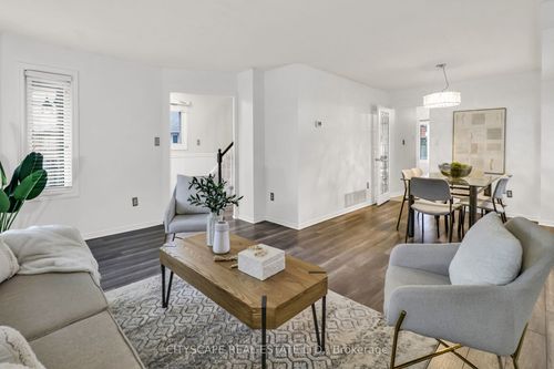 79 Weatherup Cres, Barrie, ON, L4N7J7 | Card Image