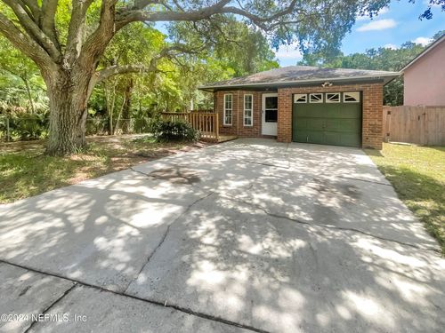 2613 Americas Cup Cir E, JACKSONVILLE, FL, 32233-6627 | Card Image