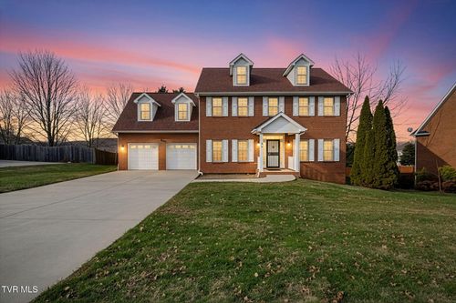 1402 Lake Ridge Sq, Johnson City, TN, 37601-7407 | Card Image