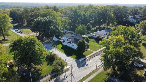 201 Lincoln St, Williamsport, IN, 47993-1327 | Card Image