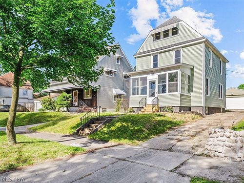 1421 Elder Ave, Akron, OH, 44301-2203 | Card Image