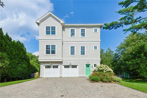46 Ottawa Trl, Narragansett, RI, 02882-1824 | Card Image