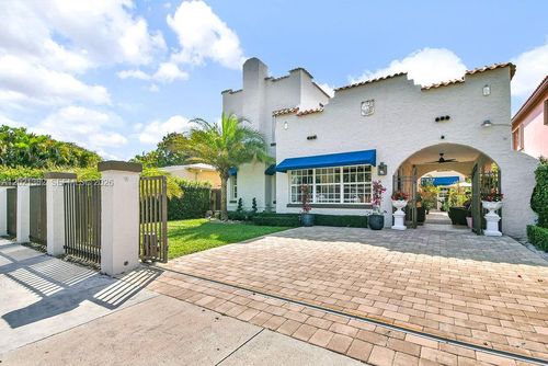 4722 Sw 5th St, Coral Gables, FL, 33134-1448 | Card Image
