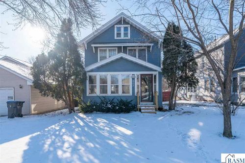 607 Blue Earth St, Mankato, MN, 56001-1630 | Card Image