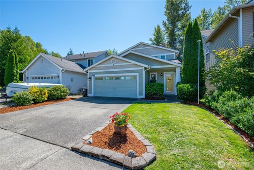 4699 Glacier St, Mount Vernon, WA, 98273-8926 | Card Image