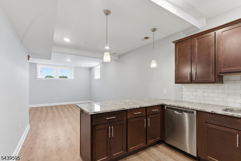 Residential Lease in Cranford Twp. 3