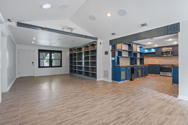 Recessed smart lighting and light tunnels. | Image 8