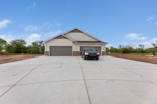 442 Trails Head Ct, Goddard, KS, 67052-4311 | Card Image